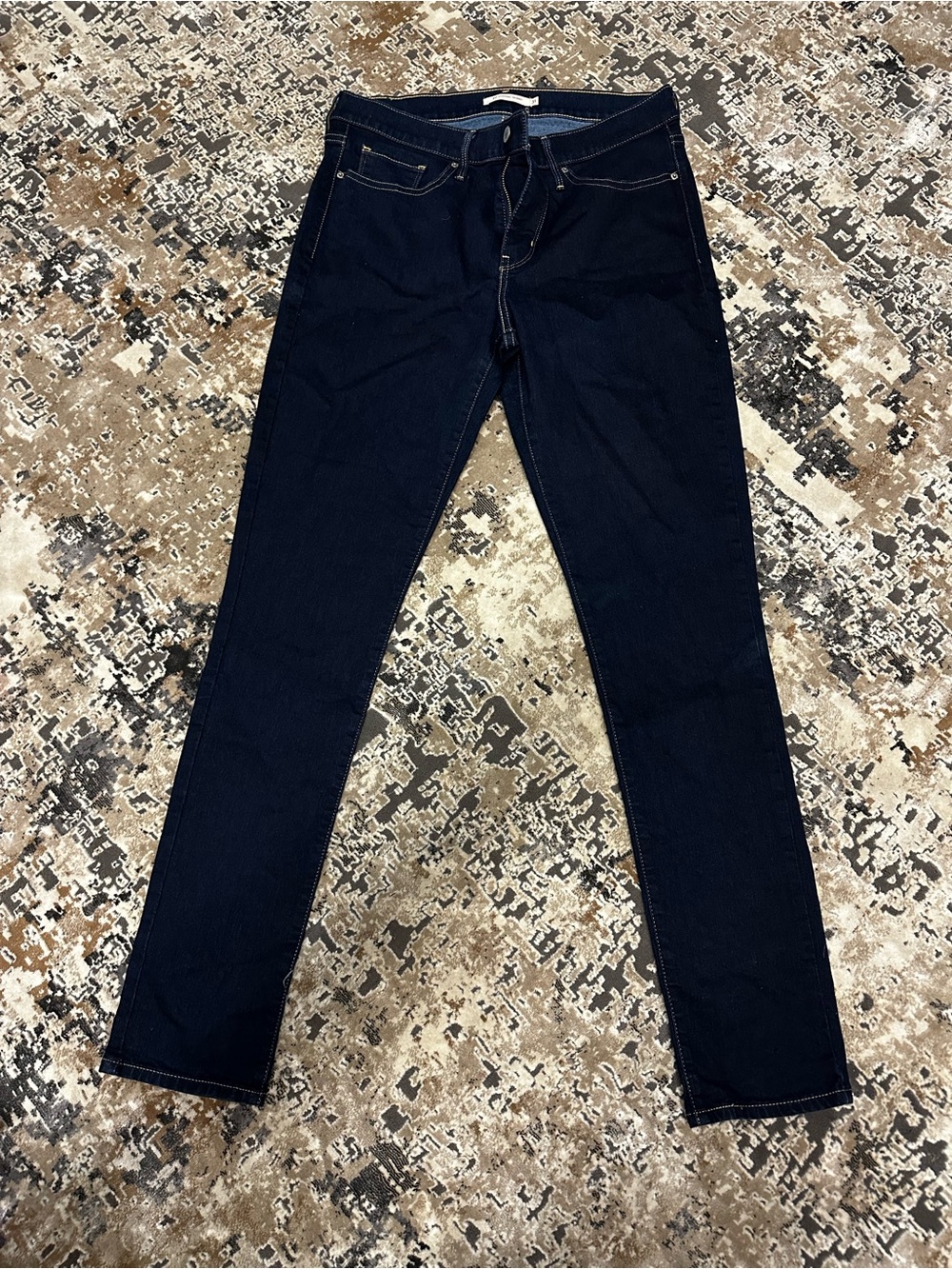 Women’s Skinny Levi’s 311 Jeans in Dark Blue